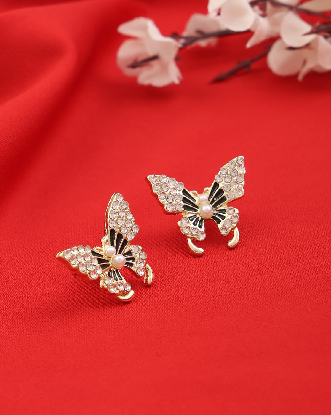 Earrings Anti-Tarnish Butterfly-Shaped Design Stud - View 1
