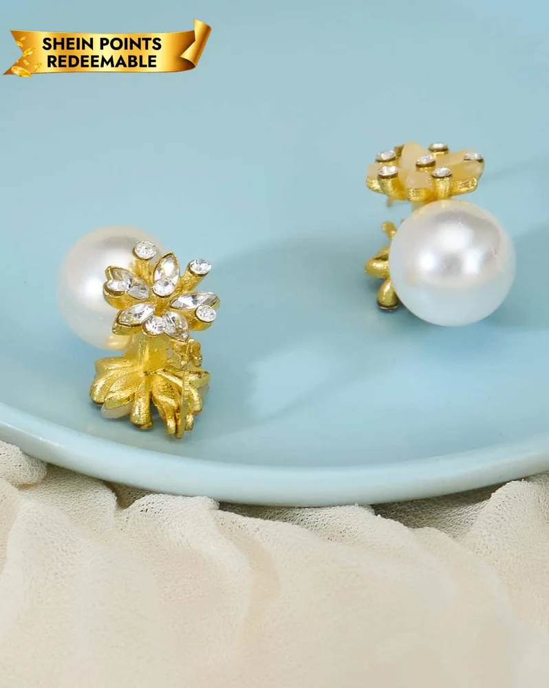 Earrings Anti-Tarnish Floral Pearl Design Hoop
