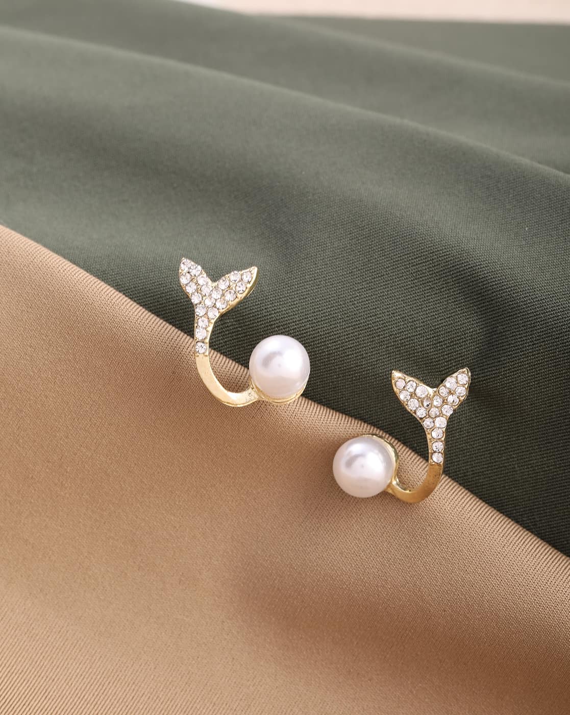 Earrings Anti-Tarnish Gold Mermaid Tail Stud - View 1
