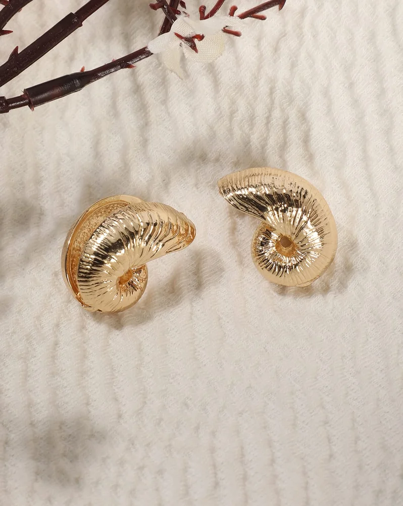 Earrings Anti-Tarnish Gold Shell Shaped Stud - View 1