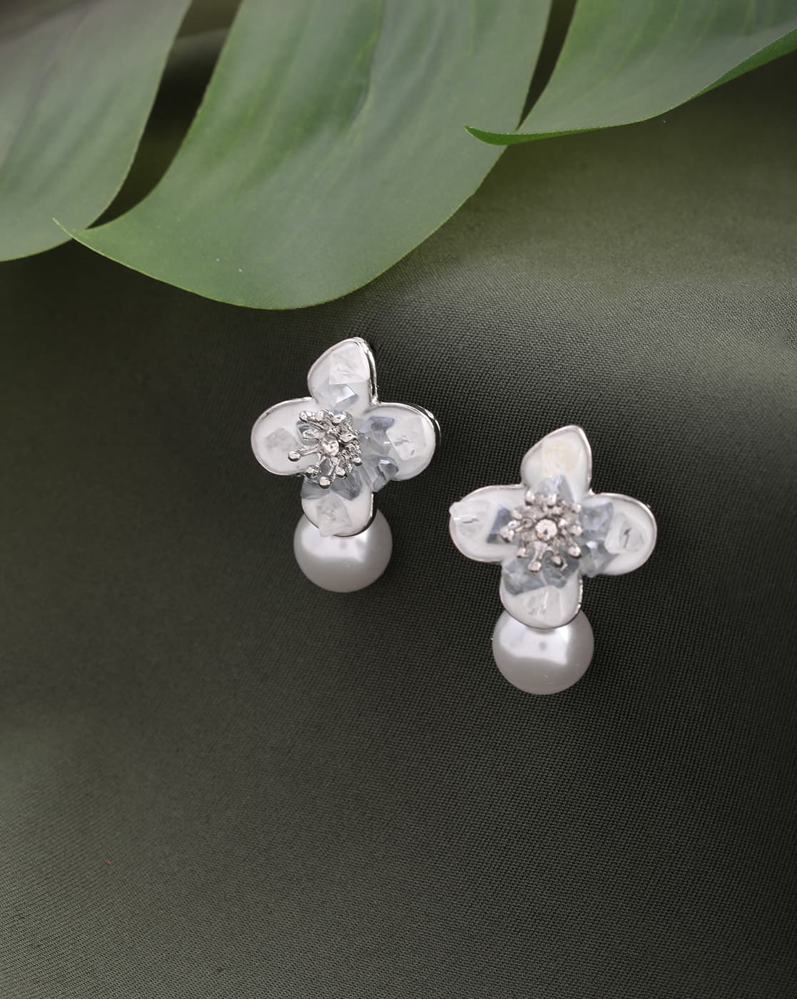 Earrings Anti-Tarnish Pearl Floral Design Drop - View 1